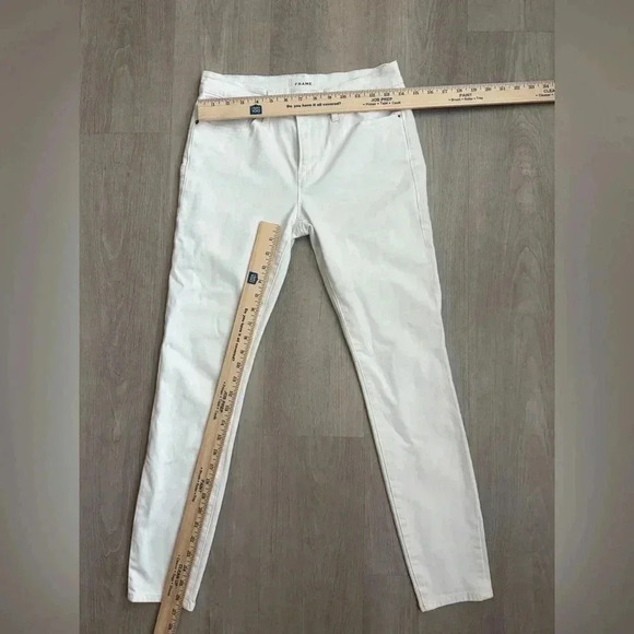 Frame The Straight Jean in Off White size 27 - Picture 4 of 9